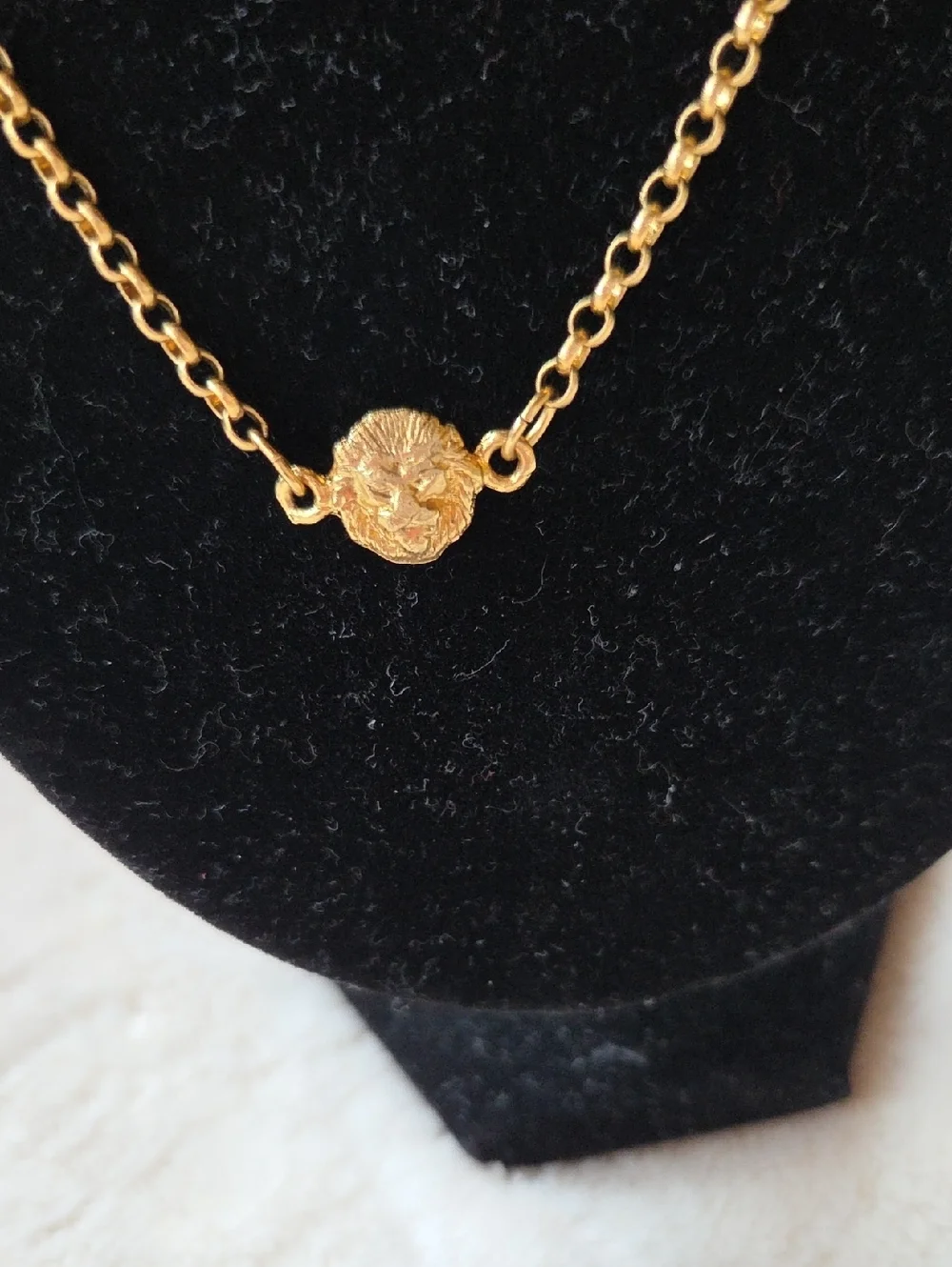 Chanel Coco Mark 3277/Lion Head Gold Chain Necklace - Women Jewelry